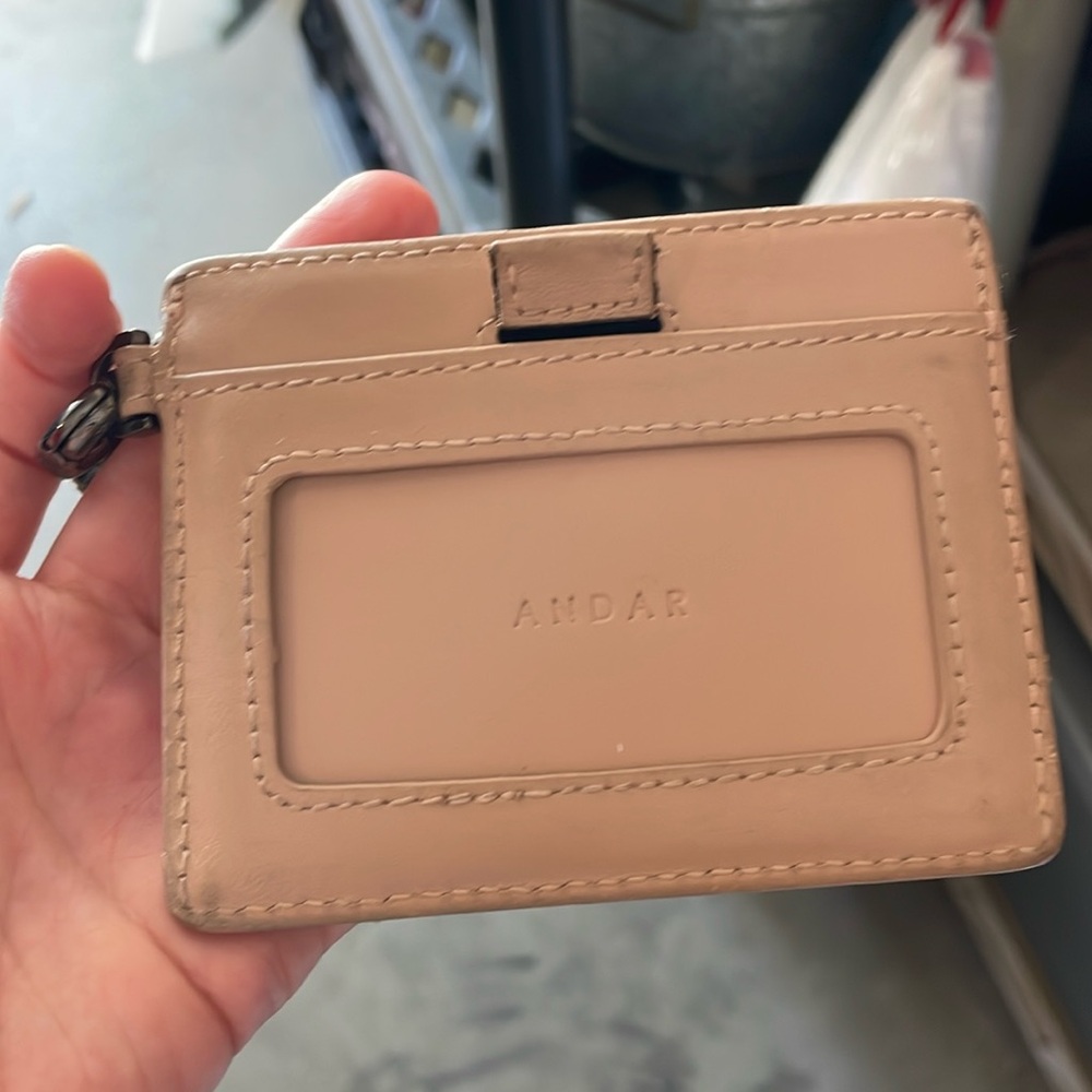 Andar Wallet Keychain - image 1